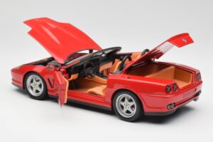 Ferrari 550 Barchetta Pininfarina Rouge Bburago 1:18 327660 Métal — image 5 sur 8