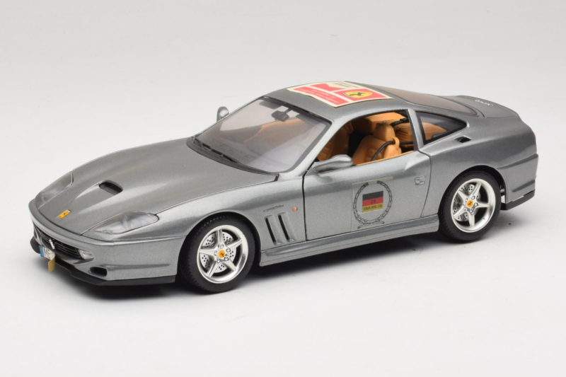 Ferrari 550 Maranello 25 Ferrari Model Club Argent Bburago 1:18 3344-S1 Métal