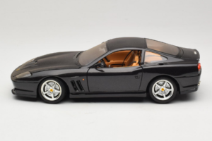 Ferrari 550 Maranello Noir Métallisé Bburago 1:18 3344-B1 Métal — image 4 sur 8