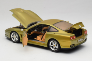 Ferrari 550 Maranello Gold Metallic Braccio & Gotz Bburago 1:18 3044-G1 Métal — image 5 sur 8