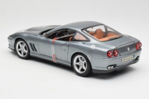 Ferrari 550 Maranello Gris Métallique Maisto 1:18 4839 Métal — image 5 sur 6