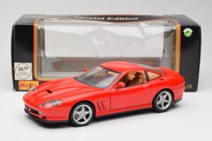 Ferrari 550 Maranello Rouge Maisto 1:18 31839 Métal — image 8 sur 8