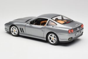 Ferrari 550 Maranello Argent Bburago 1:18 3344 Métal — image 7 sur 8