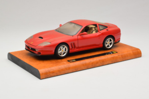 Ferrari 550 Maranello Technik Museum Speyer Edition Bburago 1:18 B001 Métal