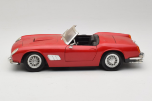 Ferrari California Cabriolet Rouge Tonka 1:18 01109-P1 Métal — image 4 sur 8