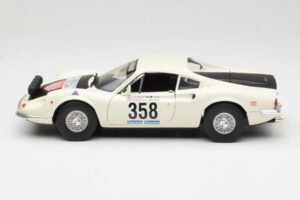 Ferrari Dino 246 GT Blanc Anson 1:18 3580 Métal — image 4 sur 8