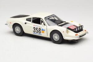 Ferrari Dino 246 GT Blanc Anson 1:18 3580 Métal — image 6 sur 8