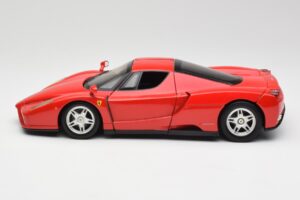 Ferrari Enzo Rouge Hot Wheels 1:18 56293 Métal — image 4 sur 8