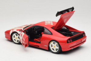 Ferrari F355 Berlinetta Rouge avec roues blanches UT Models 1:18 180074020-P2 Métal — image 5 sur 8