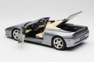 Ferrari F355 Spider Argent Hot Wheels 1:18 23907-M1 Métal — image 5 sur 8