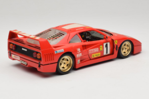 Ferrari F40 Evoluzione #1 Pirelli Rouge 1992 Bburago 1:18 3042-P1 Métal — image 3 sur 8