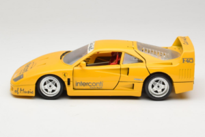 Ferrari F40 Interconti Car HiFi Jaune Bburago 1:18 3032-I1 Métal — image 4 sur 8