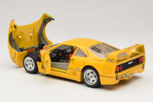 Ferrari F40 Interconti Car HiFi Jaune Bburago 1:18 3032-I1 Métal — image 5 sur 8