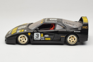 Ferrari F40 Magneti Marelli #3 Noir Bburago 1:18 3022-B1 Métal — image 4 sur 8