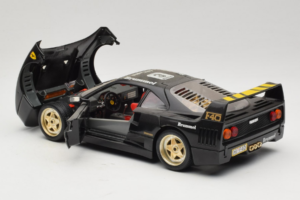 Ferrari F40 Magneti Marelli #3 Noir Bburago 1:18 3022-B1 Métal — image 5 sur 8