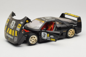 Ferrari F40 Magneti Marelli #3 Noir Bburago 1:18 3022-B1 Métal — image 2 sur 8