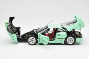 Ferrari F40 Vert Menthe Kyosho 1:18 08416MG Métal — image 5 sur 10