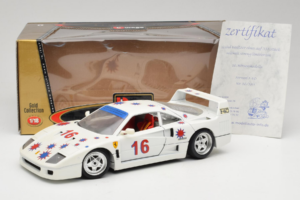 Ferrari F40 #16 Borsenmodells Blanc Limited Edition 333 pcs 1987 Bburago 1:18 3332-W1 Métal — image 8 sur 8