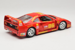 Ferrari F40 LM #86 Ch. Pozzi IMSA 24 Hours of Le Mans 1985 Rouge Bburago 1:18 3332-P6 Métal — image 3 sur 8