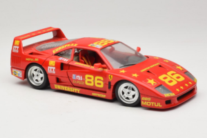 Ferrari F40 LM #86 Ch. Pozzi IMSA 24 Hours of Le Mans 1985 Rouge Bburago 1:18 3332-P6 Métal — image 6 sur 8