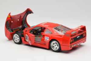Ferrari F40 #56 Pilot Rouge 1987 Bburago 1:18 3332-P2 Métal — image 5 sur 8