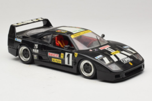 Ferrari F40 Pirelli Agip #1 Noir Bburago 1:18 3332-B1 Métal — image 6 sur 8
