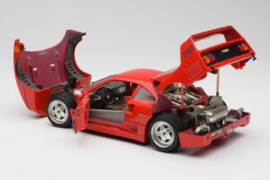 Ferrari F40 Rouge Bburago 1:18 3032 Métal — image 5 sur 8