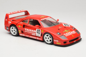 Ferrari F40 #40 T. Ohta / A. Reid Taisan Rouge 1987 Bburago 1:18 3022-T1 Métal — image 6 sur 8
