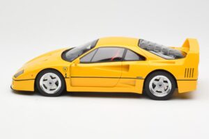 Ferrari F40 Jaune GT Spirit 1:18 GT839 Résine — image 3 sur 6