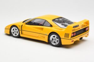 Ferrari F40 Jaune GT Spirit 1:18 GT839 Résine — image 5 sur 6