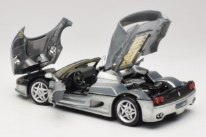 Ferrari F50 Cabriolet Chrome Silver Édition Limitée Hot Wheels 1:18 25741 Métal — image 5 sur 8
