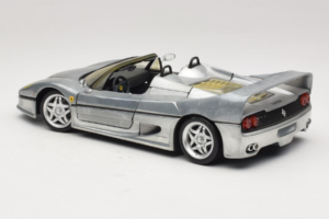 Ferrari F50 Cabriolet Chrome Silver Édition Limitée Hot Wheels 1:18 25741 Métal — image 7 sur 8