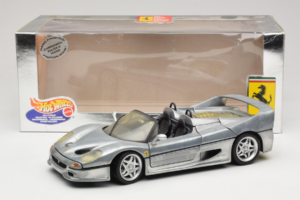 Ferrari F50 Cabriolet Chrome Silver Édition Limitée Hot Wheels 1:18 25741 Métal — image 8 sur 8