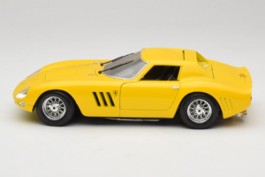Ferrari 250 GTO Jaune Guiloy 1:18 67525 Métal — image 4 sur 8