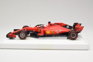 Ferrari SF90 #5 S. Vettel Italian GP Monza 2019 BBR 1:18 BBR191835 Résine — image 3 sur 6