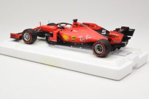Ferrari SF90 #5 S. Vettel Italian GP Monza 2019 BBR 1:18 BBR191835 Résine — image 5 sur 6