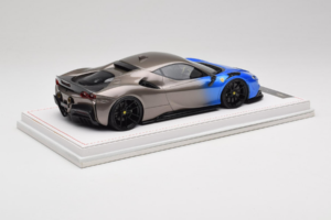 Ferrari SF90 Novitec Blue Grey Metallic IVY Merit 1:18 REMC029 Résine — image 3 sur 7