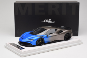 Ferrari SF90 Novitec Blue Grey Metallic IVY Merit 1:18 REMC029 Résine — image 7 sur 7