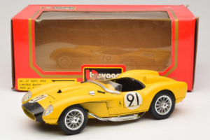 Ferrari 250 Testa Rossa #91 Jaune Edition Limitée Bburago 1:18 3007-Y1 Métal — image 8 sur 8