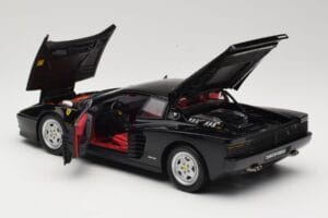 Ferrari Testarossa Noir Kyosho 1:18 08425BK Métal — image 5 sur 8