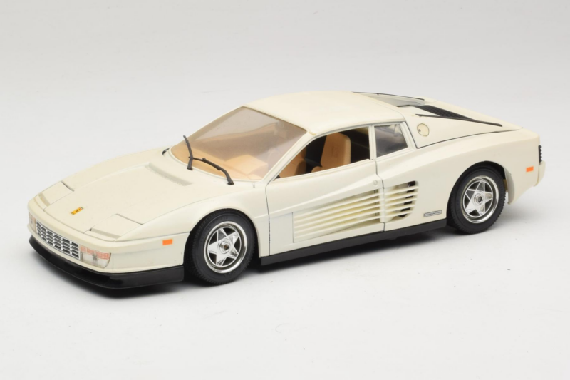 Ferrari Testarossa Blanc Bburago 1:18 3019-W1 Métal