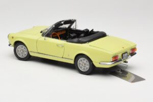Fiat 124 Spider BS1 Jaune Sun Star 1:18 4921 Métal — image 7 sur 8