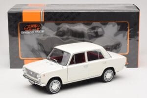 Fiat 124 Blanc IXO 1:18 18CMC205OP Métal — image 8 sur 8