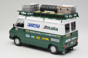 Fiat 242 Alitalia Rally Team Assistance With Trailer 1978 IXO 1:18 18CMC027WX Métal — image 6 sur 7