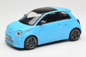 Abarth 500e Bleu IXO 1:18 MCG18499 Métal