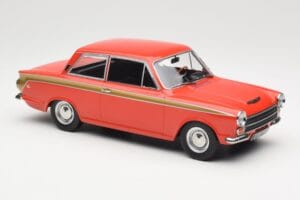 Ford Cortina Lotus Red & Gold Stripe MCG 1:18 MCG18532 Métal — image 4 sur 6