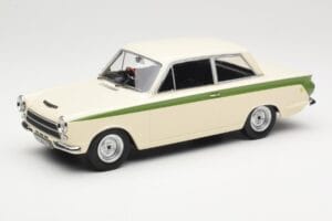 Ford Cortina Lotus White & Green Stripe MCG 1:18 MCG18434 Métal