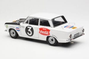 Ford Cortina Mk1 #3 P. Hughes / B. Young African Safari Rally 1964 AUTOart 1:18 86428 Métal — image 7 sur 8