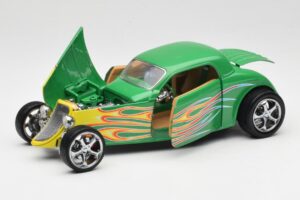 Ford Coupé Vert avec Flammes Road Signature 1:18 30109 Métal — image 2 sur 8