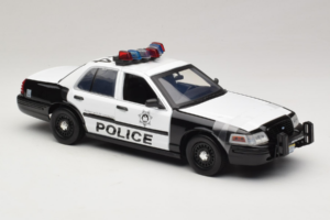 Ford Crown Victoria Police Interceptor The Hangover Movie Greenlight 1:18 12911 Métal — image 4 sur 6